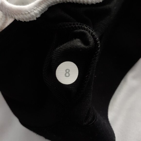 Lululemon Dance To Yoga Tank in Pretty Plume Angel Wing Black / Black Size 8 - Picture 3 of 13